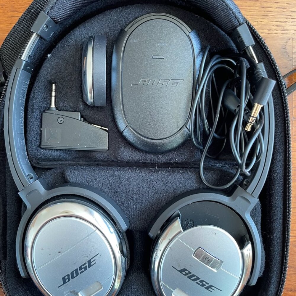 Bose QuietComfort 3 wired headphones